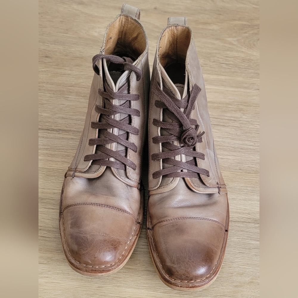 John Varvatos leather lace up chukka size 10